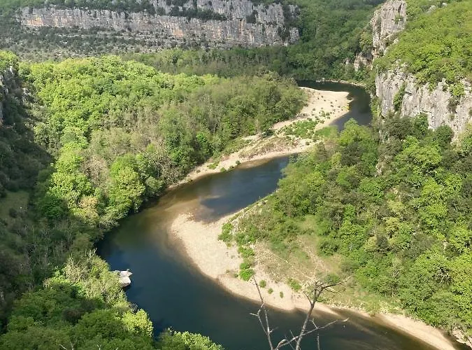 La Steveniere Et D'hotes 3*