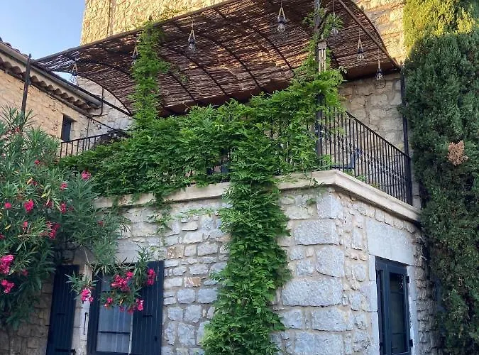 La Steveniere Et D'hotes Chandolas