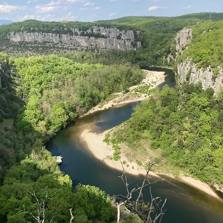 La Steveniere Et D'hotes 4*