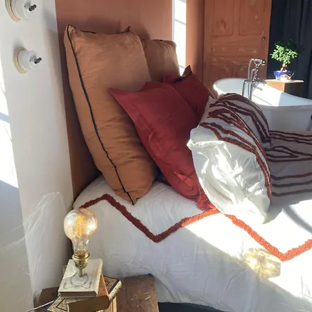 La Steveniere Guest house Chandolas