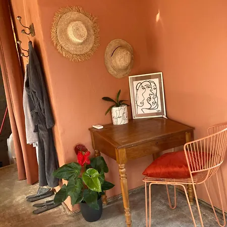 La Steveniere Guest house